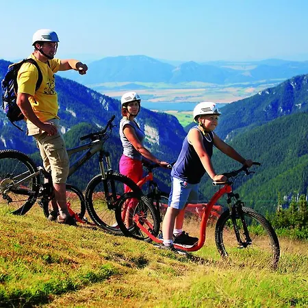 Chopok * ديمانوفْشكا دولِنا